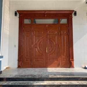 Cửa thép vân gỗ